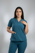Set Azul Petróleo Antifluido Cuello V y Jogger