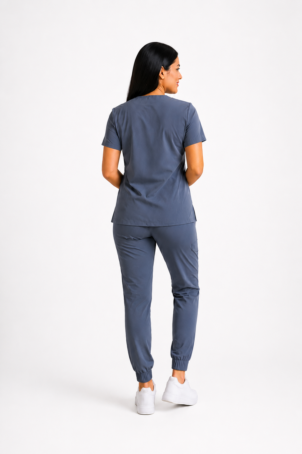 Set Gris Antifluido con Cuello V y Jogger