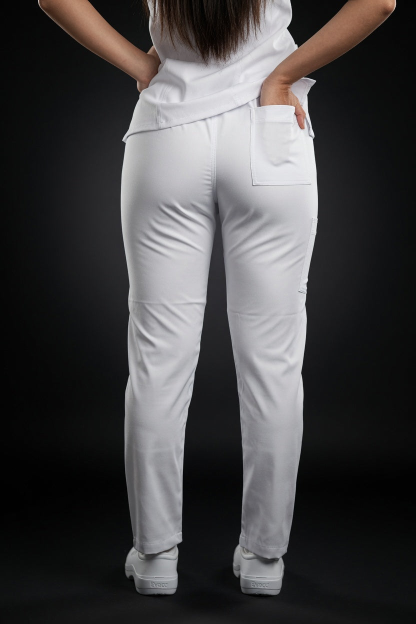 Set Blanco Antifluido Cuello V Bota Recta