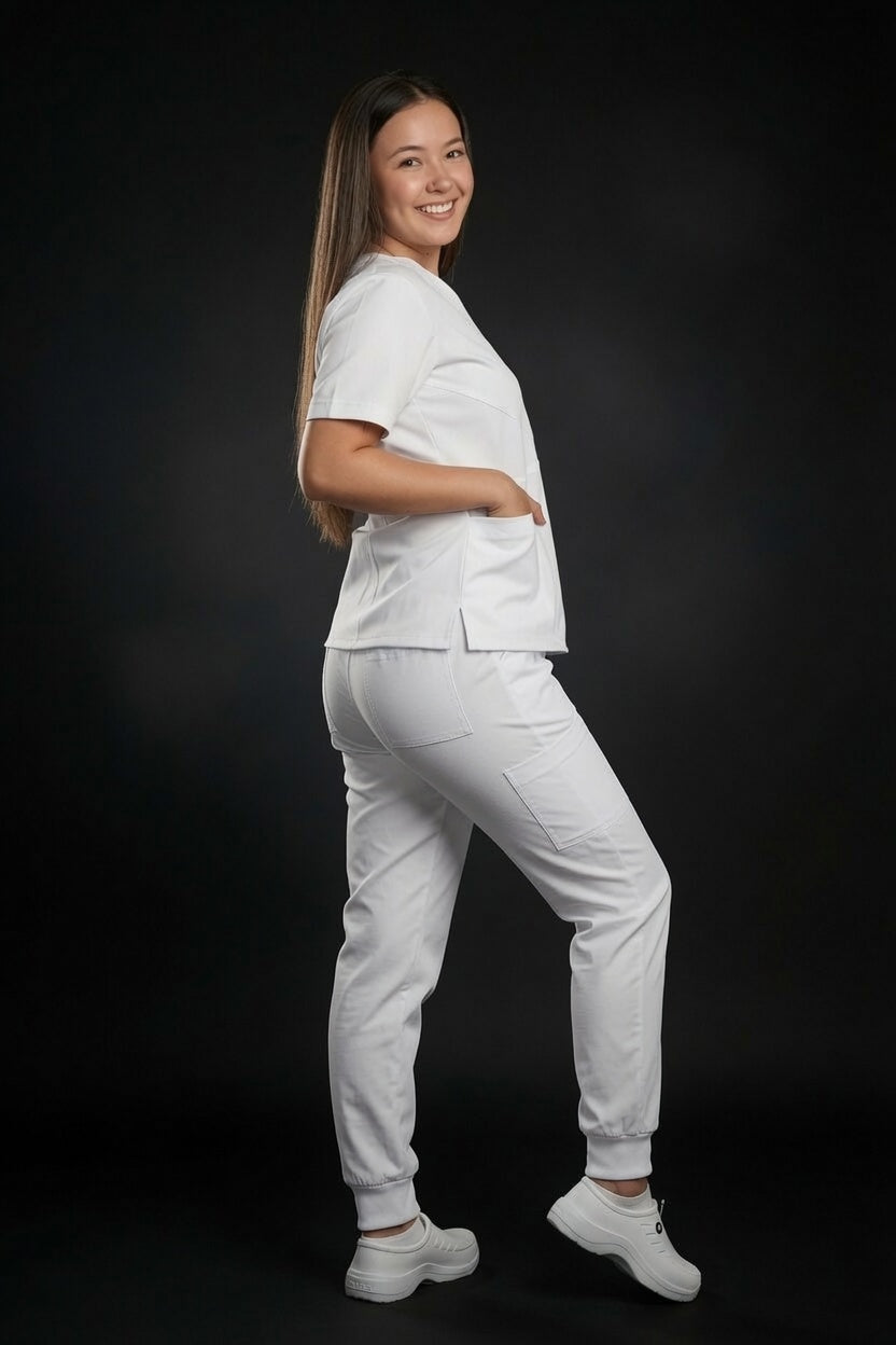 Set Blanco Antifluido Cuello V y Jogger