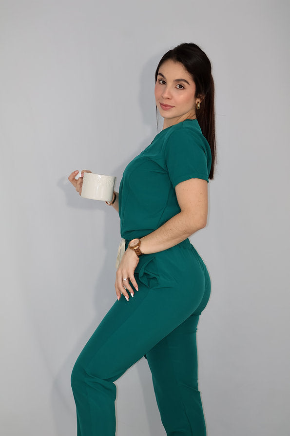 Set Jade Antifluido Cuello V y Jogger