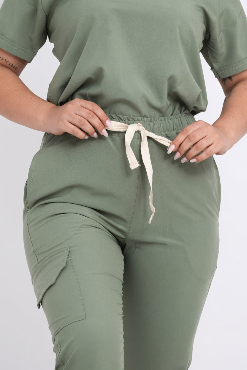 Set Verde Olivo con Cuello V y Jogger