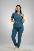 Set Azul Petróleo Antifluido Cuello V y Bota Recta