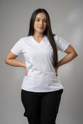 Uniforme Asistente de Pacientes, Cuello V, Bota Recta o Jogger